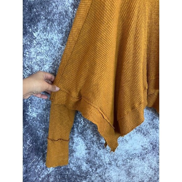 We the Free People Top Women M Yellow Oversized Crop Lagenlook Poncho Hippie - Picture 8 of 15